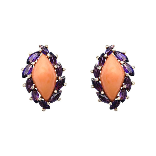 Boucles d'oreilles Boucles d'oreilles en or jaune corail, améthystes et diamants. 58 Facettes 30021