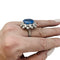 Bague 57 Bague en or blanc, platine, saphir et diamants. 58 Facettes 30180