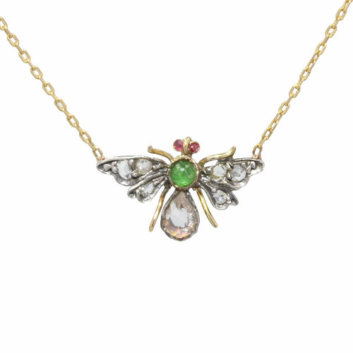 Collier Collier ancien abeille en diamants émeraude et rubis 58 Facettes 20-622