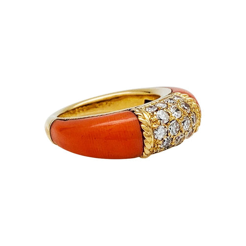 Bague 47 Bague Van Cleef et Arpels "Philippine" en or jaune, corail rose et diamants. 58 Facettes 30228