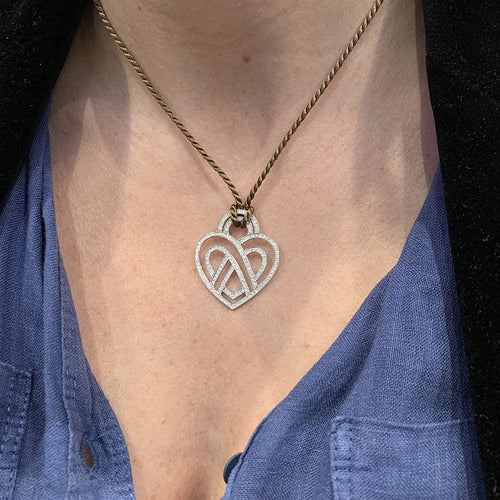 Pendentif Pendentif Poiray, "Coeur Fil", or blanc, diamants. 58 Facettes 30212