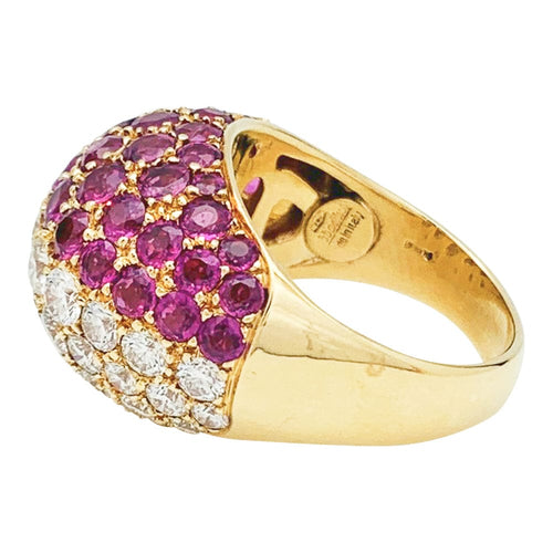 Bague 57 Bague dôme en or jaune diamants et rubis. 58 Facettes 30527