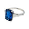 Bague 52 Bague saphir 5,17 carats en or blanc épaulé de diamants taille trapèze. 58 Facettes 30390