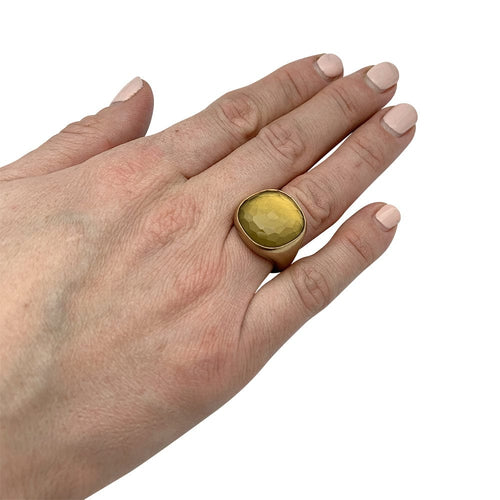 Bague 50 Bague Pomellato "Cipria" en or jaune et quartz lemon. 58 Facettes 30094