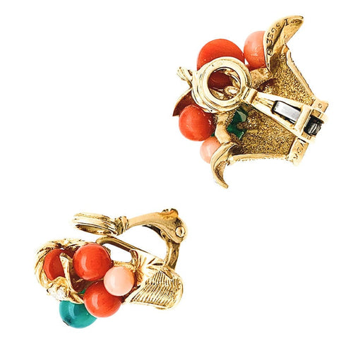Boucles d'oreilles Boucles d'oreilles Van Cleef & Arpels " Paniers de fruits" en or jaune, corail, chrysoprases et diamants. 58 Facettes 30027