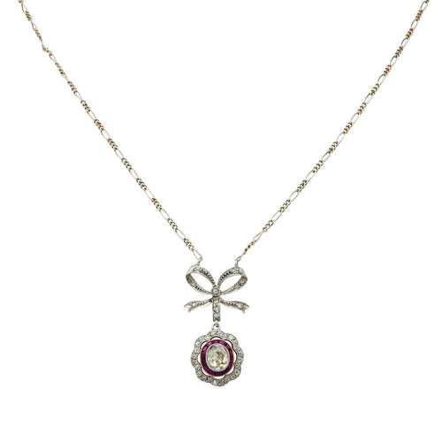 Collier Pendentif en or et platine, rubis et diamant taille ancienne. 58 Facettes 29216