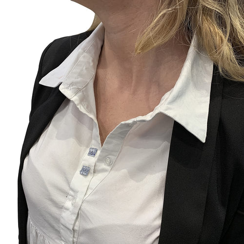 Broche Epingle de jabot Art Déco en or blanc et platine, diamants. 58 Facettes 30135