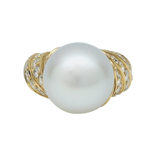 Bague 54 Bague en or jaune Tabbah, perle blanche et diamants. 58 Facettes 21249