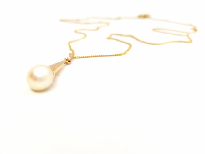 Collier Collier Chaîne + pendentif Or jaune Perle 58 Facettes 716808CD