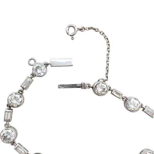 Bracelet Bracelet en platine, or blanc et diamants. 58 Facettes 29816