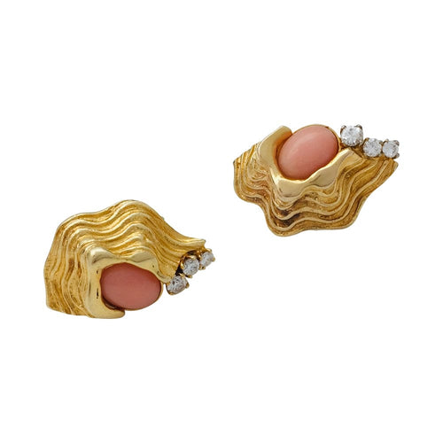 Boucles d'oreilles Boucles d'oreilles clips or jaune, corail et diamants. 58 Facettes 29276