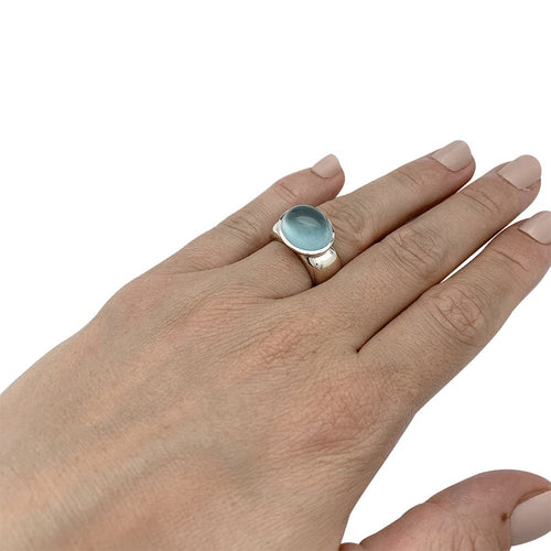 Bague 52 Bague carrée en or blanc, cabochon d'aigue-marine. 58 Facettes 30362