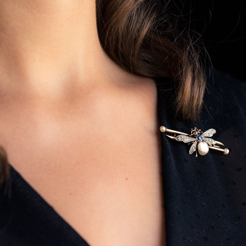 Broche Broche ancienne insecte perle fine saphir et diamants 58 Facettes 17-280