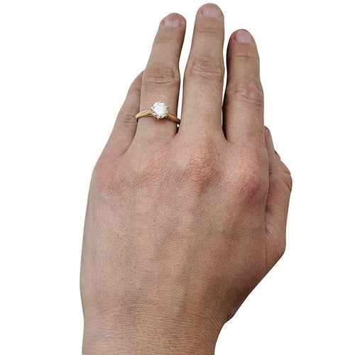 Bague 57 Solitaire en or jaune, diamant 1,12 carat F/VVS1. 58 Facettes 30150