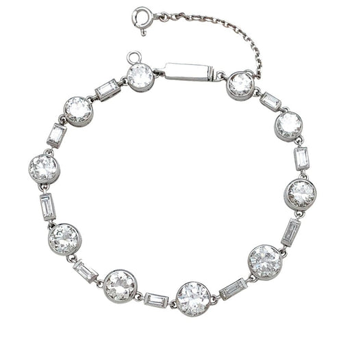 Bracelet Bracelet en platine, or blanc et diamants. 58 Facettes 29816