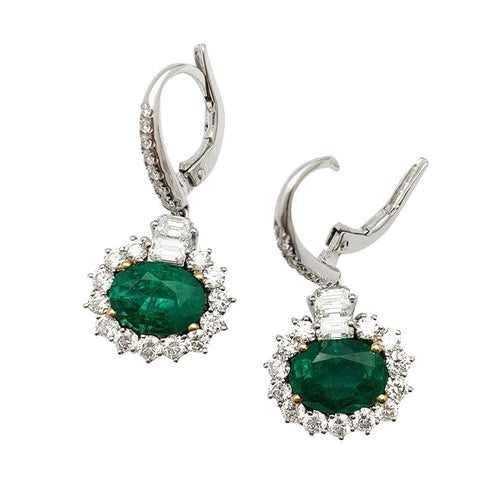 Boucles d'oreilles Boucles d'oreilles en blanc, émeraudes et diamants 58 Facettes 30397