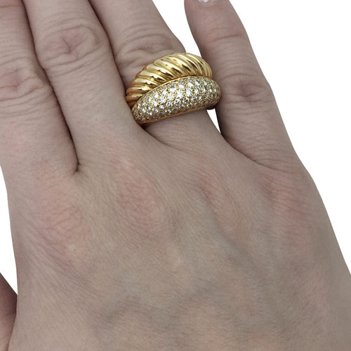 Bague 49 Bague OJ Perrin, "Verona", double jonc en or jaune et brillants. 58 Facettes 26778-1