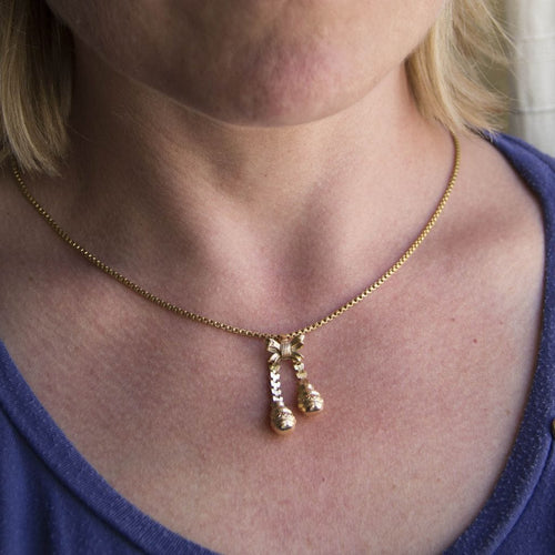 Pendentif Pendentif nœud et pampilles en or 58 Facettes 17-119