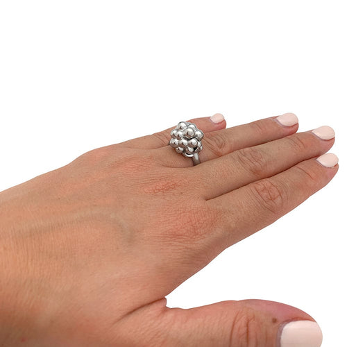 Bague 50 Bague Boucheron, "Grains de Mûre", or blanc. 58 Facettes 29954