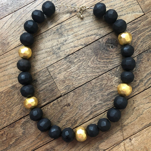 Collier Collier perles facettées en ébène et feuilles d'or 58 Facettes EBEC2
