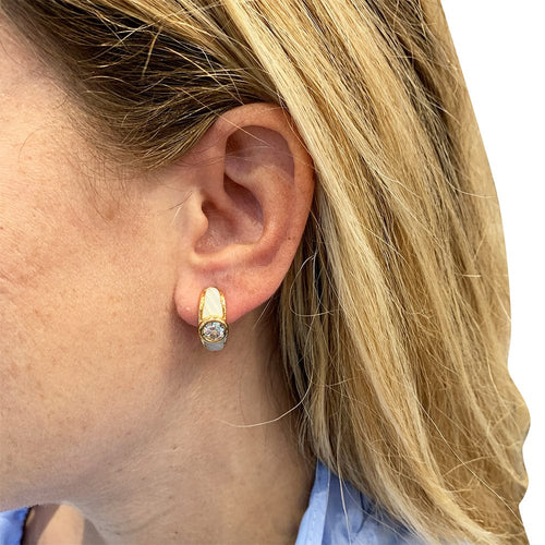 Boucles d'oreilles Boucles d'oreilles Mauboussin, "Nadia" en or jaune, diamants et nacre. 58 Facettes 30502