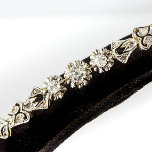 Bracelet Bracelet ancien ligne motif floral serti de diamants 58 Facettes 19-053