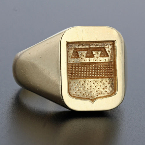 Bague 50 Chevalière armoiriée or jaune 58 Facettes 20-513-46