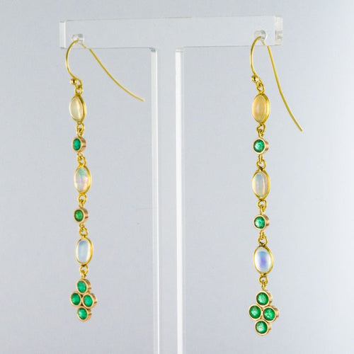 Boucles d'oreilles Boucles d'oreilles émeraudes et opales 58 Facettes 19-353