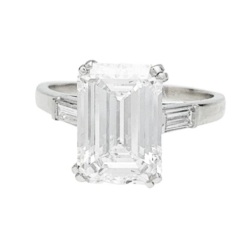 Bague 56 Solitaire diamant taille émeraude 3,82 carats, or et platine. 58 Facettes 30492