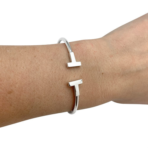 Bracelet Bracelet Tiffany "Wire Tiffany T" en or blanc. 58 Facettes 30097