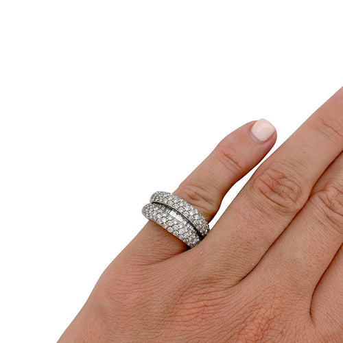 Bague 47 Bague pavage or blanc et diamants. 58 Facettes 29943
