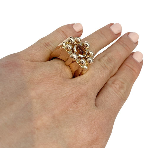 Bague 52 Bague chevalière en or jaune et citrine. 58 Facettes 30026