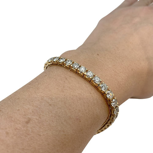 Bracelet Bracelet ligne "tennis" en or jaune serti de brillants. 58 Facettes 30035