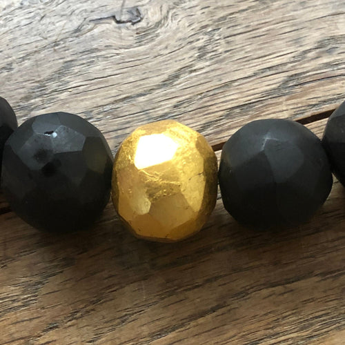 Collier Collier perles facettées en ébène et feuilles d'or 58 Facettes EBEC2