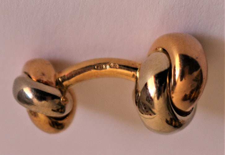 Boutons de manchette CARTIER, boutons de manchettes TRINITY 58 Facettes 386