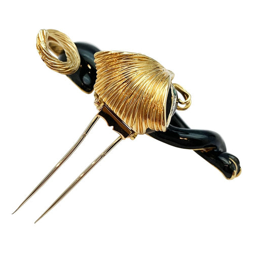 Broche Broche Fred, "Panthère", or jaune, émail, diamants, émeraudes. 58 Facettes 30324