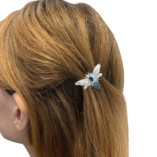 Broche Broche Scarabée or blanc, saphirs, diamants, rubis. 58 Facettes 29475