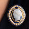 Broche Broche Camée email bleu perles 58 Facettes 14-105-8377620