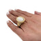 Bague 55 Bague en or jaune et diamants. 58 Facettes 29992
