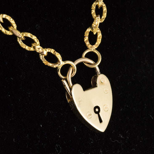 Collier Chaine ancienne ciselée et son cadenas en forme de coeur 58 Facettes CVCO3