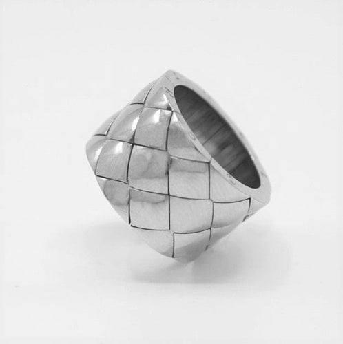 Bague Bague Chanel Matelassé, Or blanc 58 Facettes
