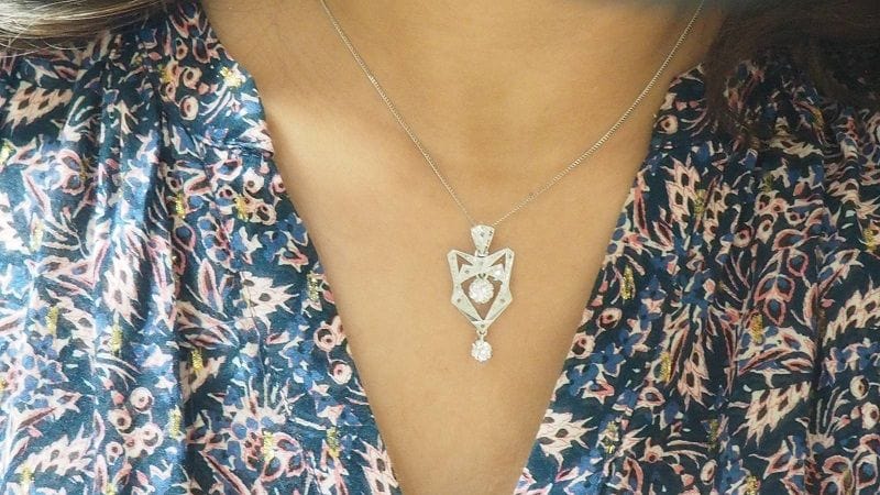 Collier Collier Art Déco en or platine et diamants 58 Facettes
