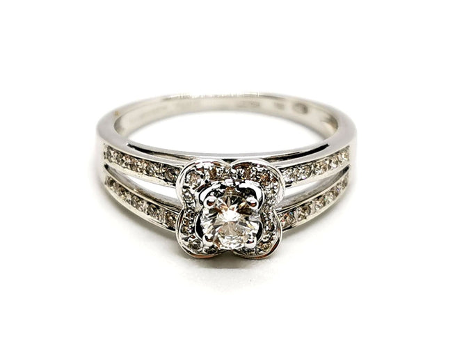 Bague 51 Mauboussin Bague Solitaire Chance of love Or blanc Diamant 58 Facettes 1220714CD