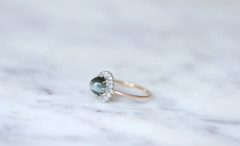 Bague Bague marguerite oeil de chat diamants 58 Facettes