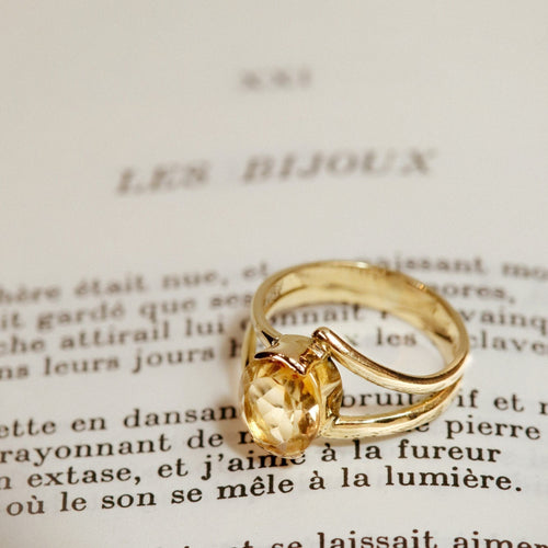 Bague Bague en or jaune et citrine 58 Facettes 5579