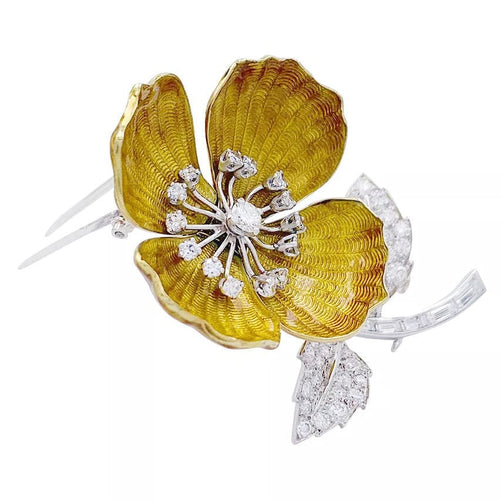 Broche Boucheron - broche, Eglantine , émail et diamants. 58 Facettes 32504