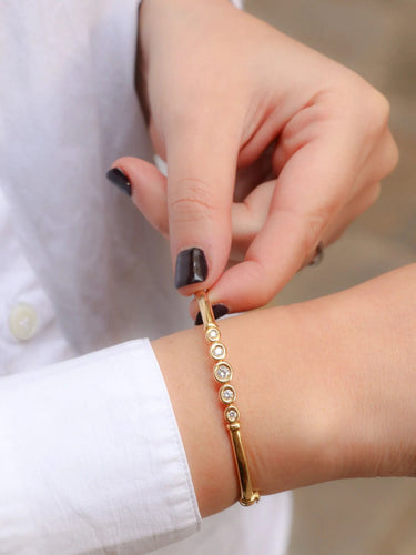 Bracelet Bracelet jonc vintage or souple et diamants 58 Facettes J94