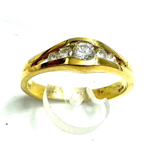 Bague 54 Bague diamant en or jaune 58 Facettes