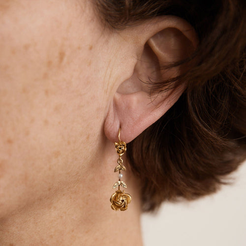 Boucles d'oreilles paire de pendants Art Nouveau à motifs floraux 58 Facettes