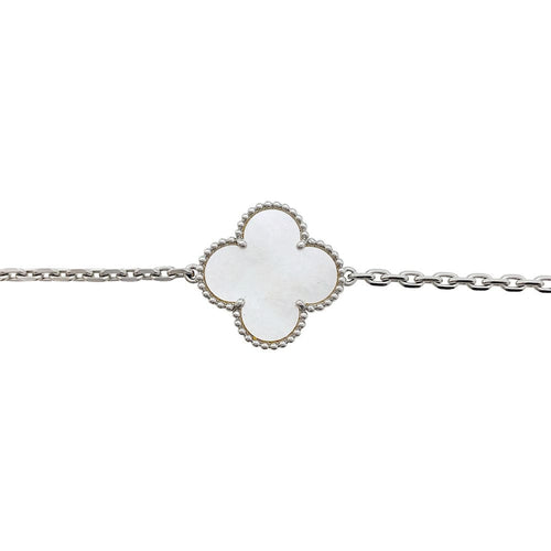 Collier Sautoir Van Cleef & Arpels, "Magic Alhambra", en or blanc, calcédoine et nacre. 58 Facettes 31454